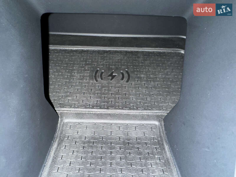 Внедорожник / Кроссовер Jaguar I-Pace 2020 в Ивано-Франковске фото 35 Внедорожник / Кроссовер Jaguar I-Pace 2020 в Ивано-Франковске