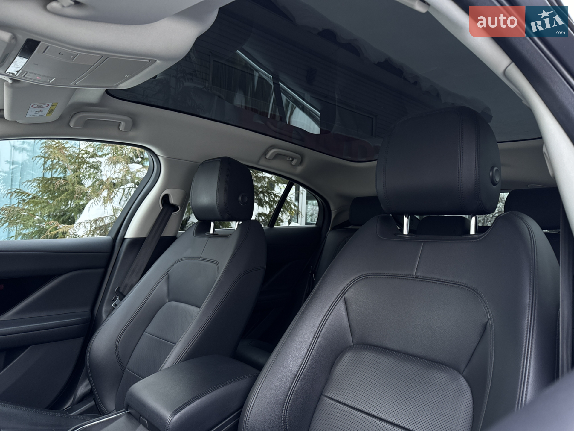 2019 Jaguar I-Pace - мініатюра 21