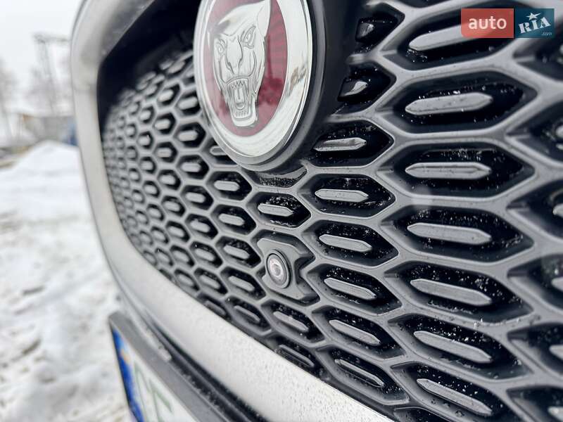 Позашляховик / Кросовер Jaguar I-Pace 2019 в Чернівцях