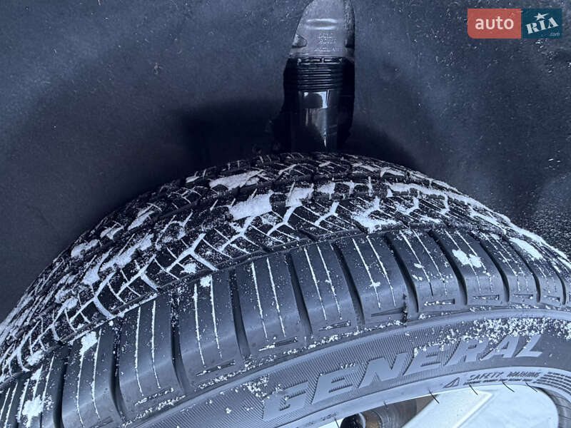 Внедорожник / Кроссовер Jaguar I-Pace 2020 в Киеве фото 50 Внедорожник / Кроссовер Jaguar I-Pace 2020 в Киеве