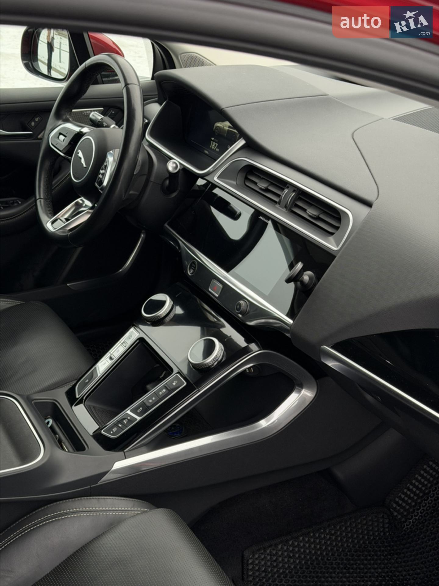 2019 Jaguar I-Pace - мініатюра 29