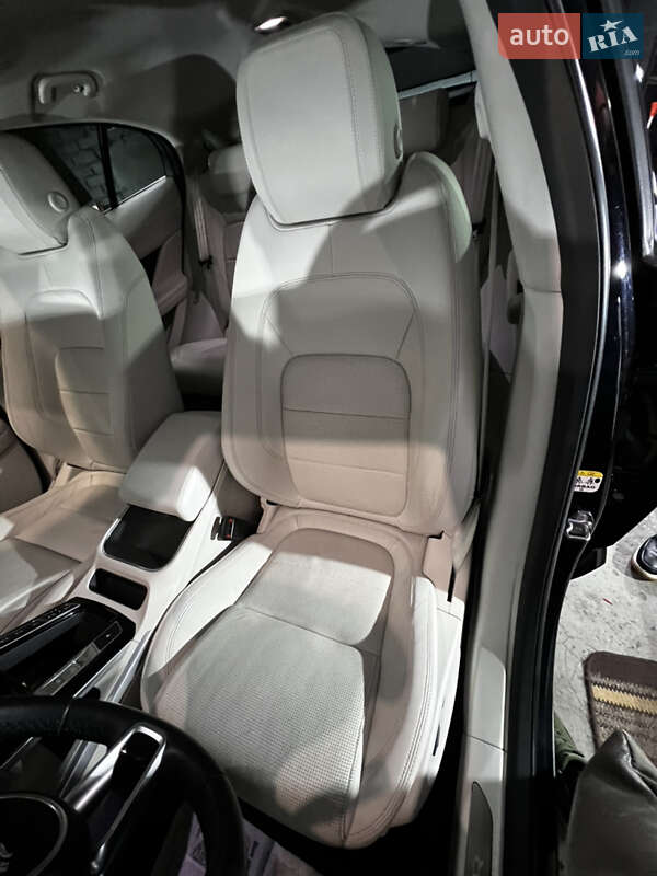 Позашляховик / Кросовер Jaguar I-Pace 2018 в Чернігові