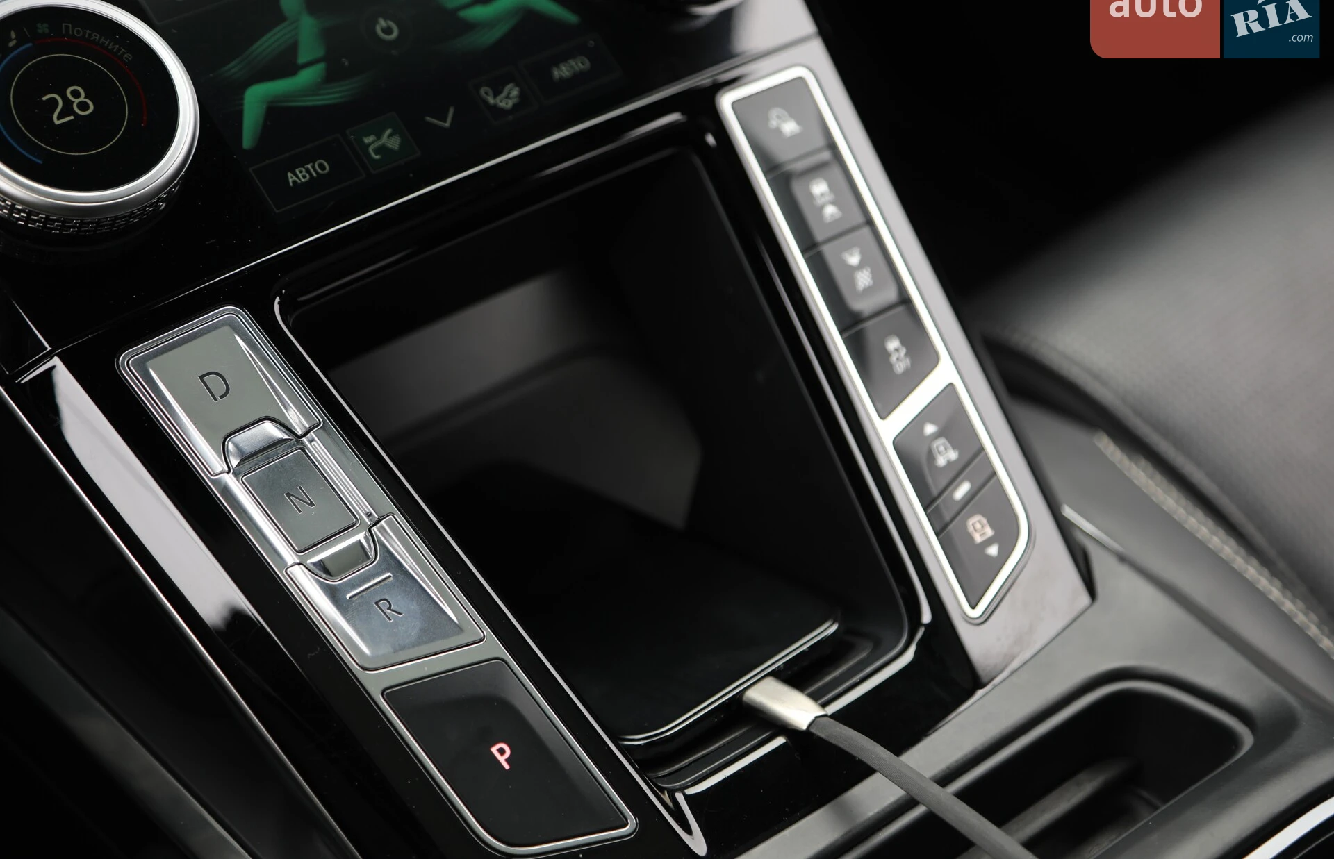 2019 Jaguar I-Pace - мініатюра 18
