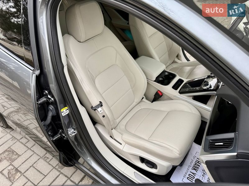 Позашляховик / Кросовер Jaguar I-Pace 2019 в Дніпрі