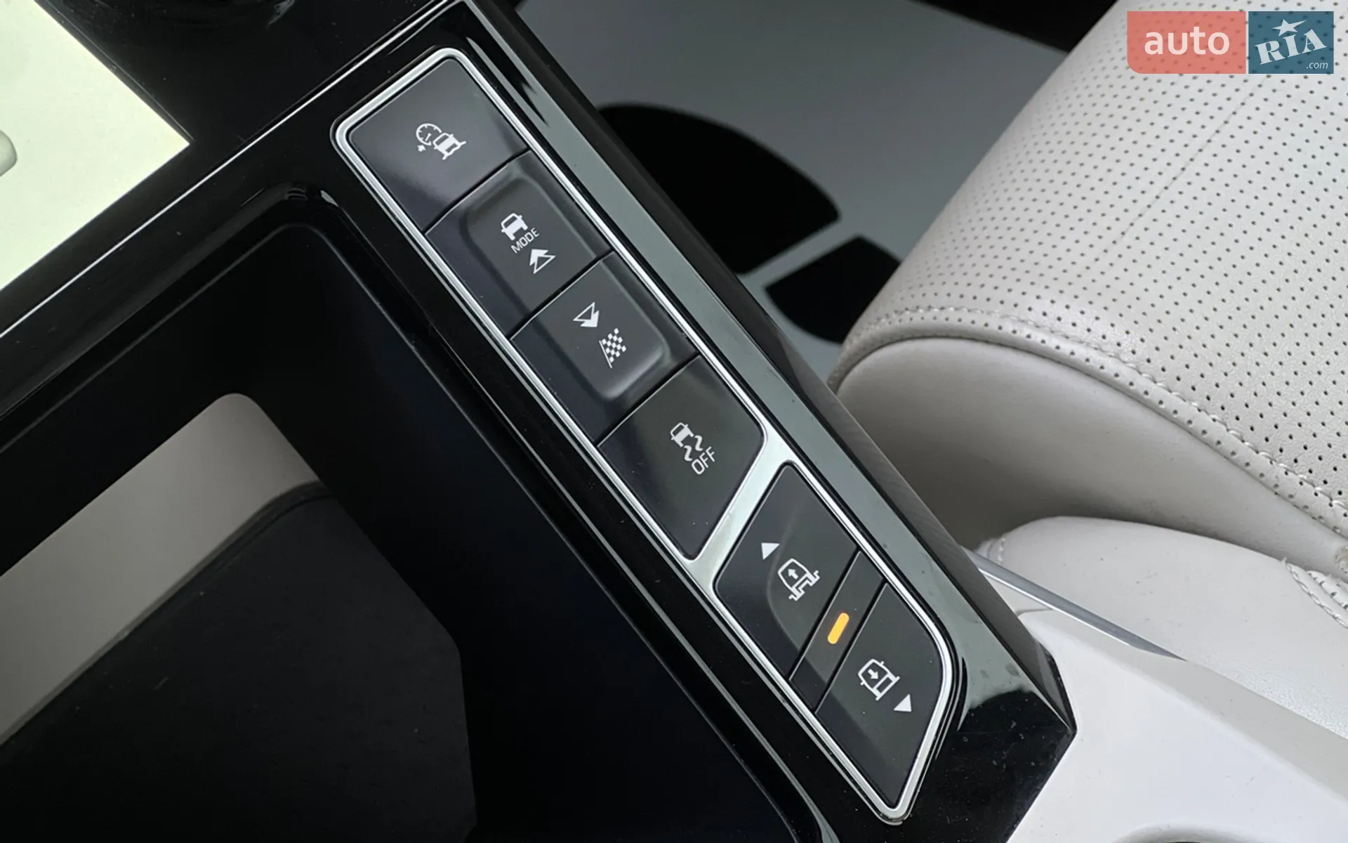 2019 Jaguar I-Pace - мініатюра 19