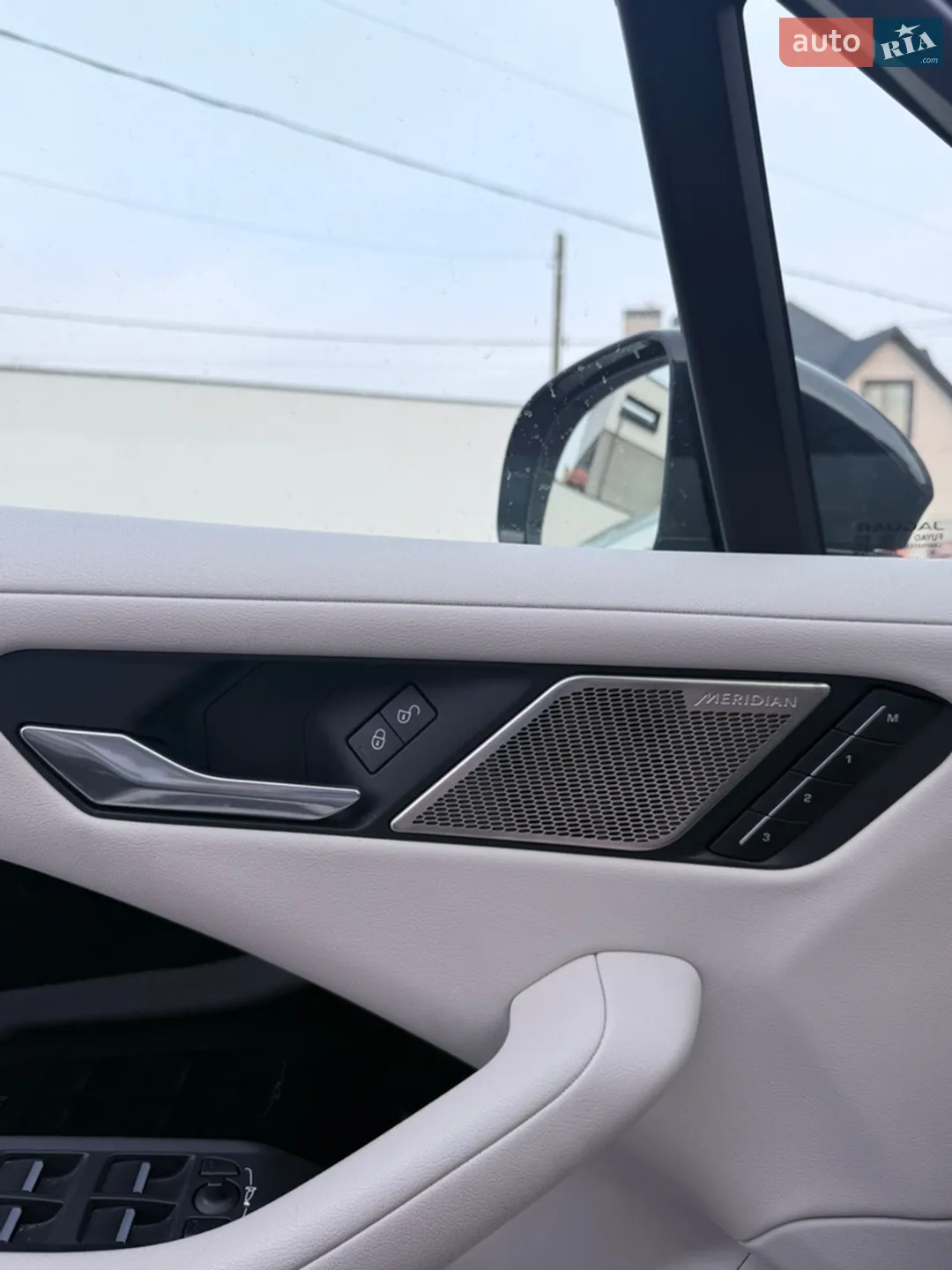 2019 Jaguar I-Pace - мініатюра 23