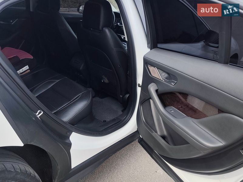 Позашляховик / Кросовер Jaguar I-Pace 2019 в Умані