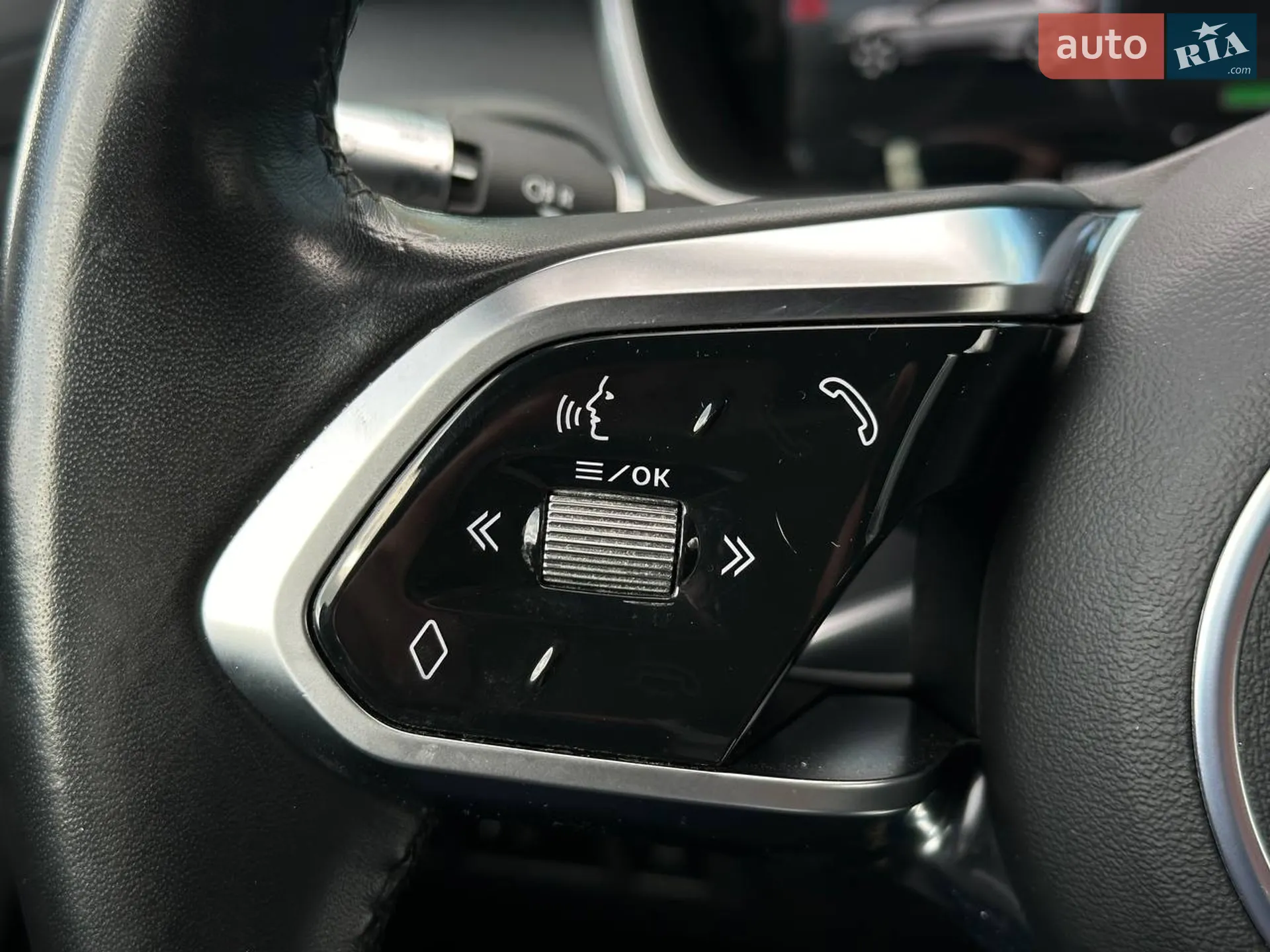 2019 Jaguar I-Pace - мініатюра 20