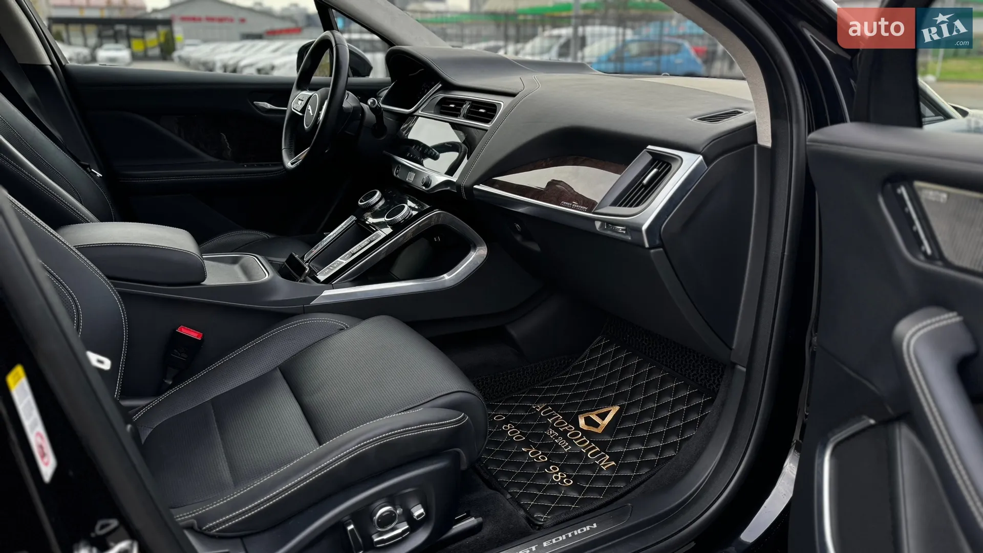2019 Jaguar I-Pace - мініатюра 28