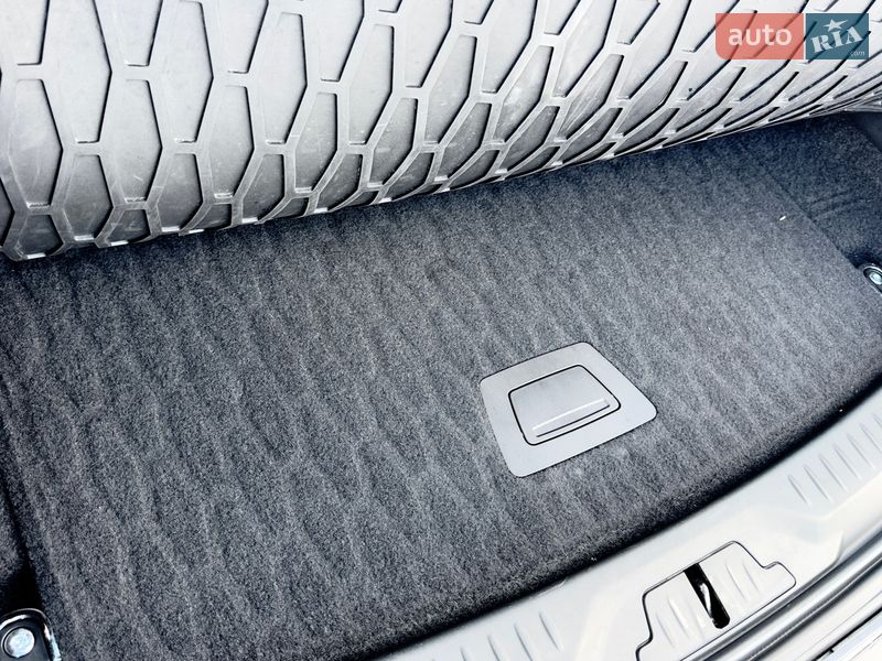 Позашляховик / Кросовер Jaguar I-Pace 2019 в Києві