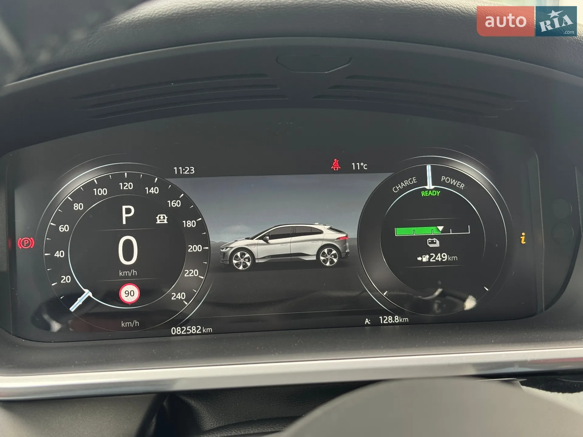 2019 Jaguar I-Pace - мініатюра 21