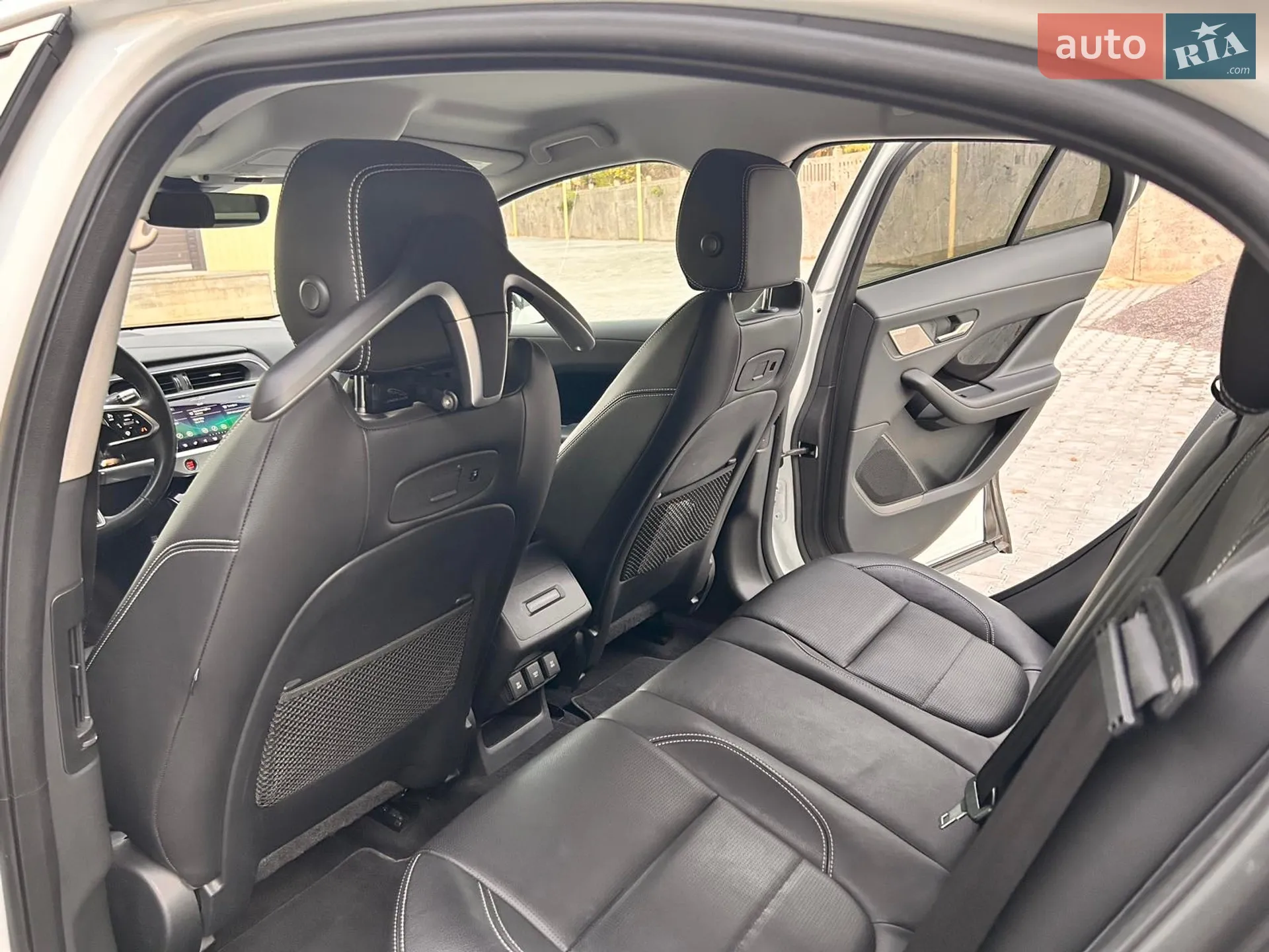 2019 Jaguar I-Pace - мініатюра 13