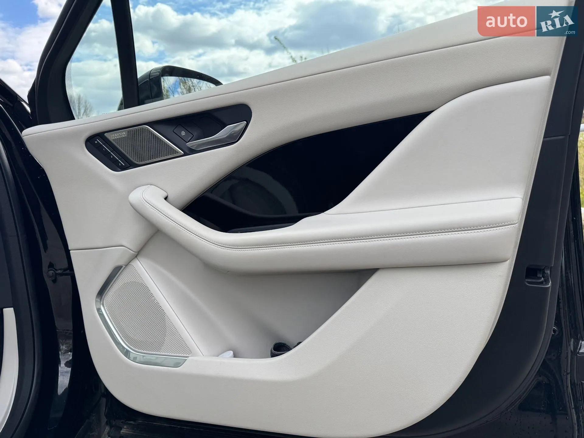 2020 Jaguar I-Pace - мініатюра 41