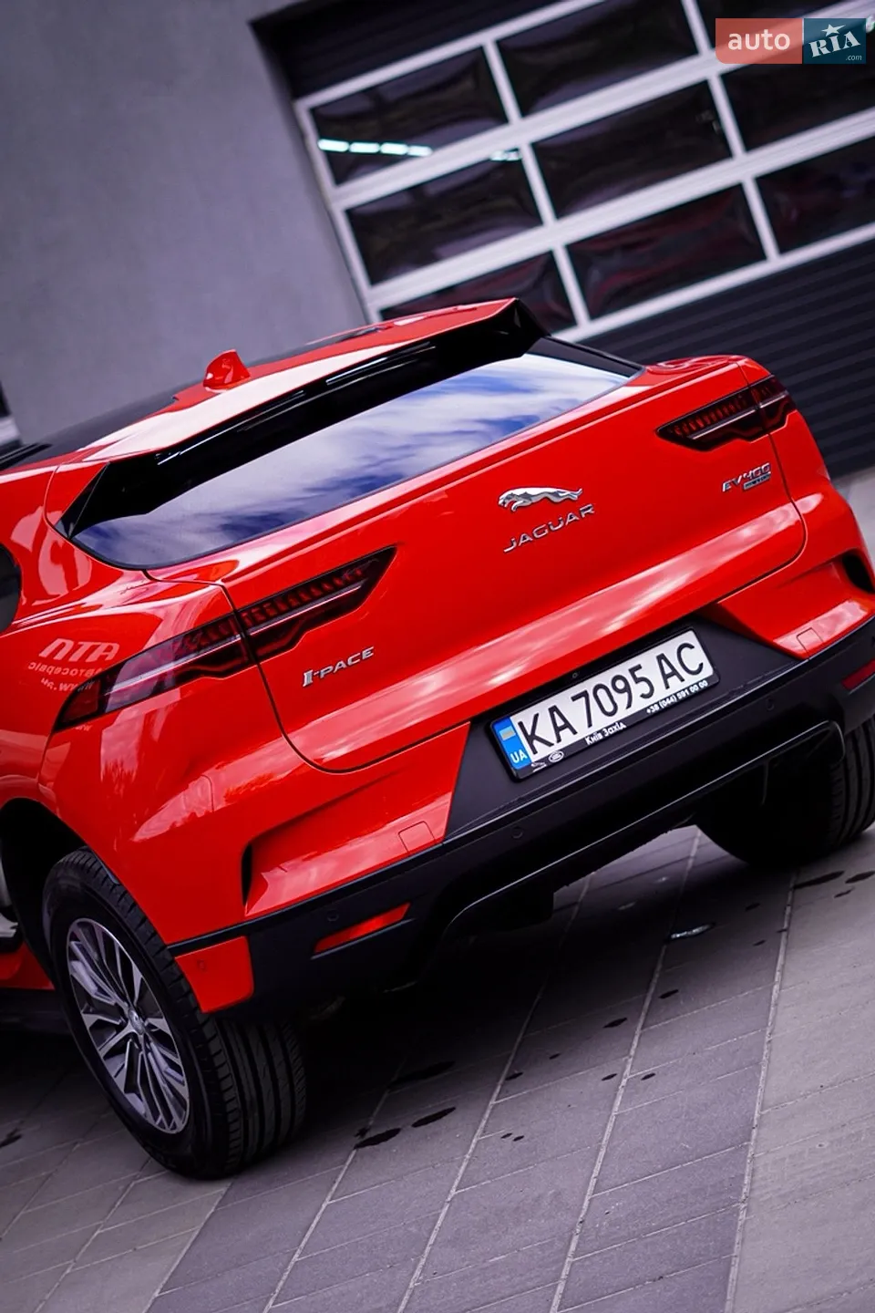 2019 Jaguar I-Pace - мініатюра 2