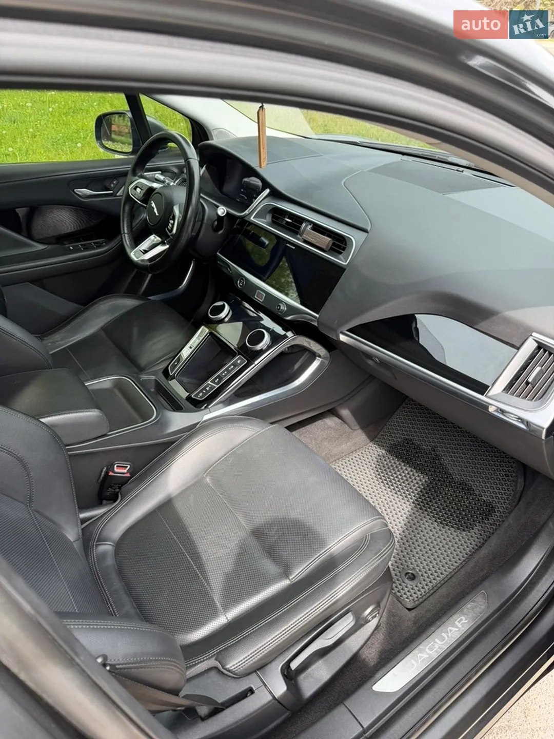 2019 Jaguar I-Pace - мініатюра 24