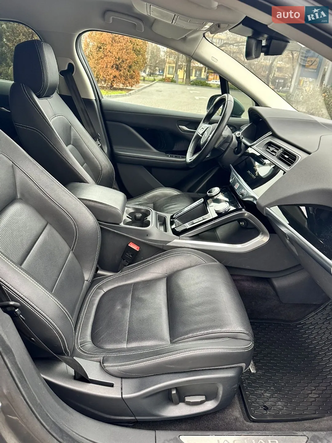 2019 Jaguar I-Pace - мініатюра 16
