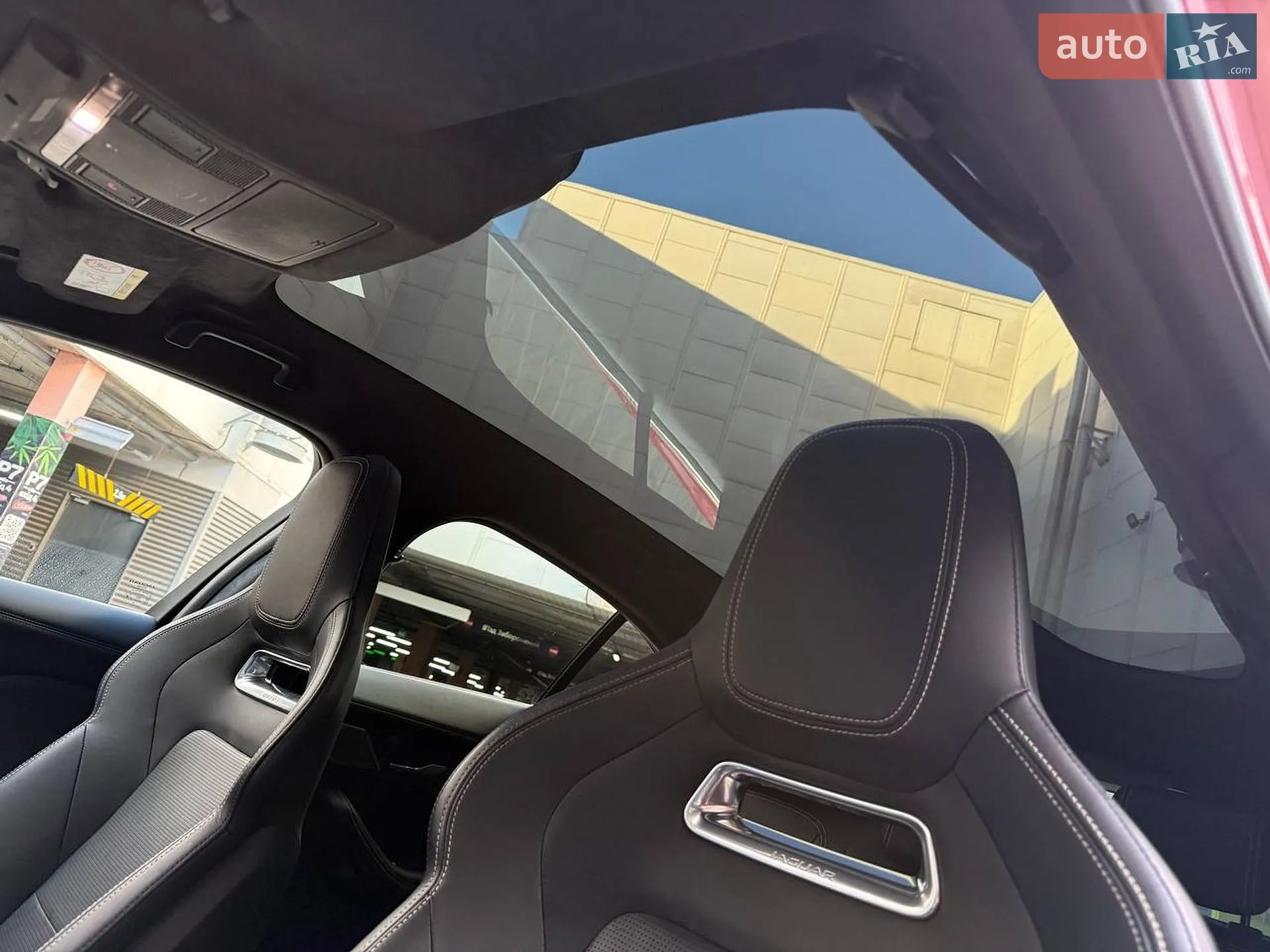 2019 Jaguar I-Pace - мініатюра 13