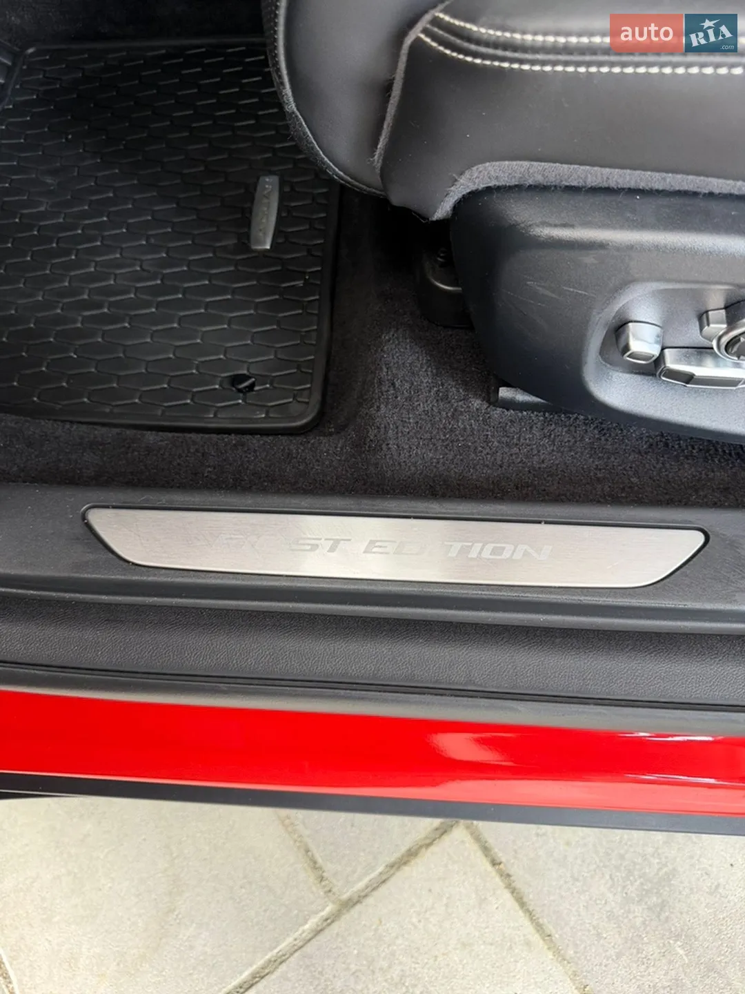 2019 Jaguar I-Pace - мініатюра 30