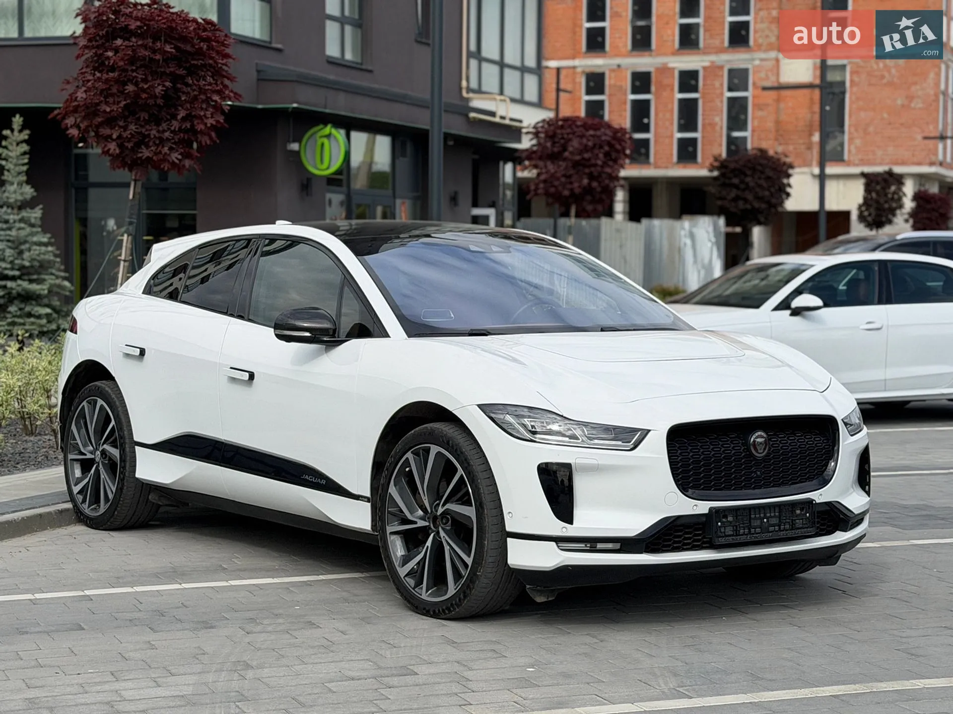 2019 Jaguar I-Pace - мініатюра 3