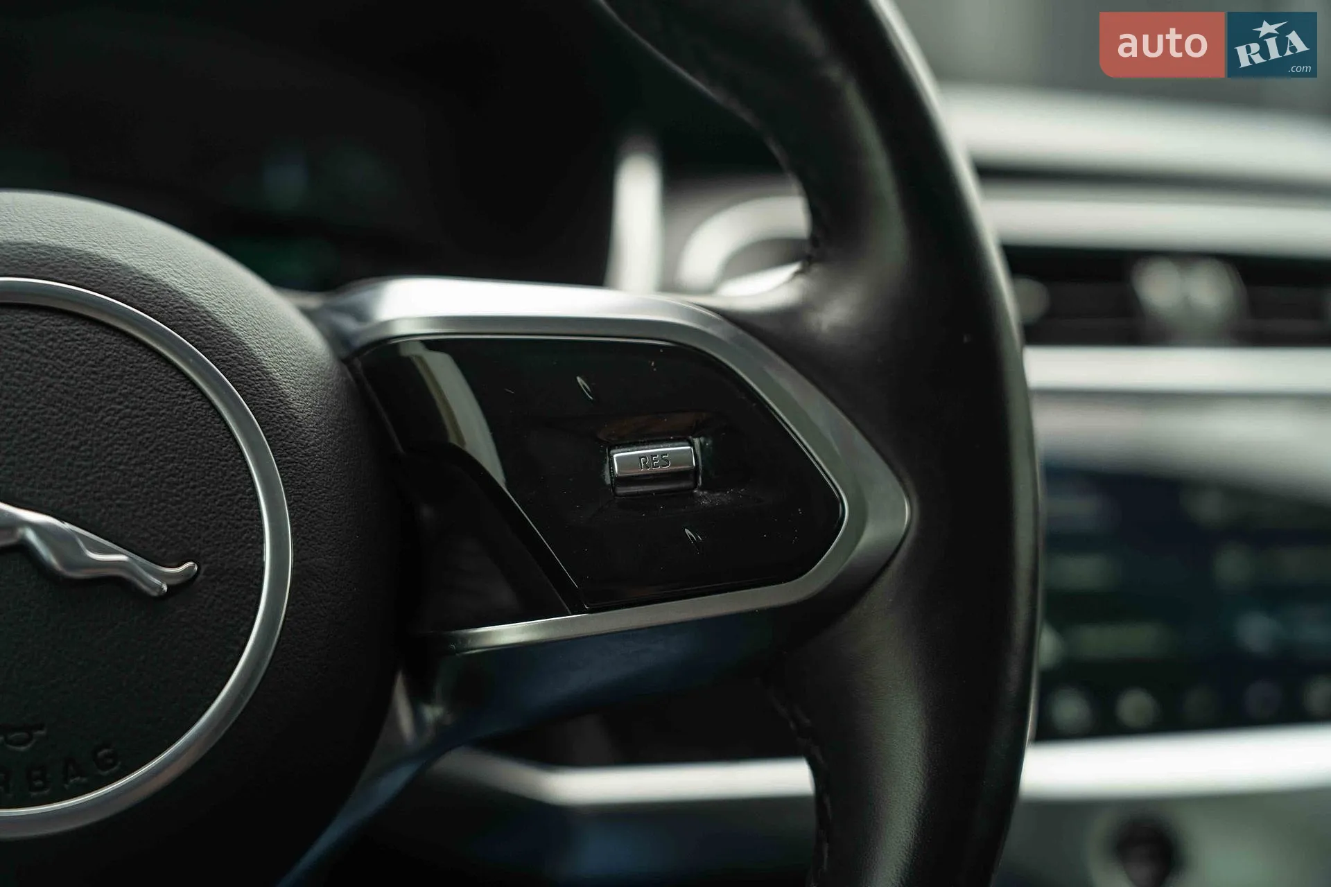 2019 Jaguar I-Pace - мініатюра 29