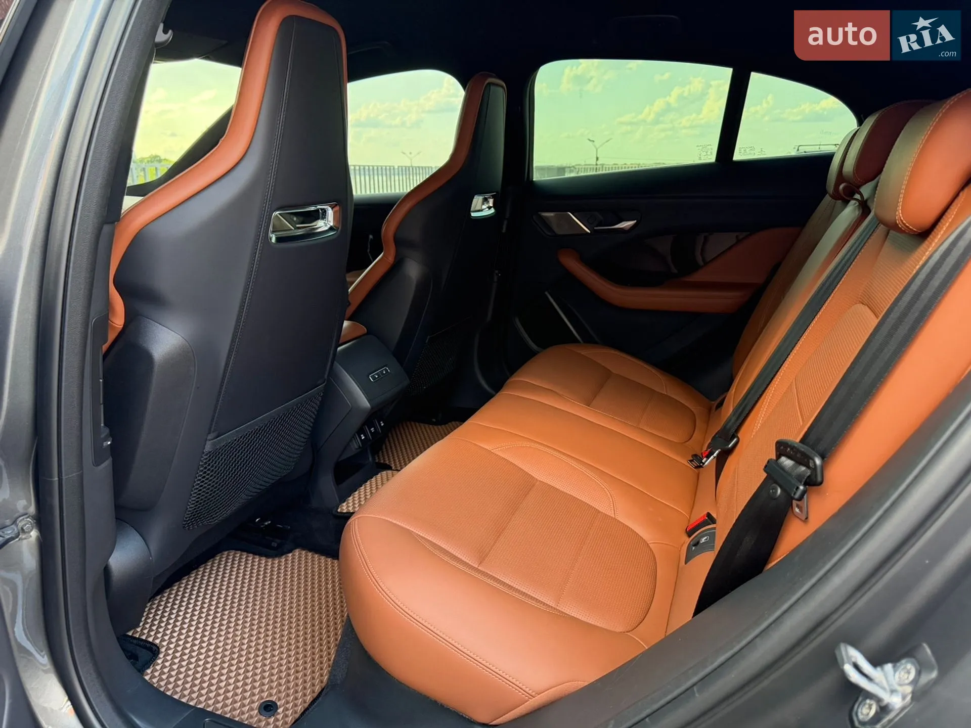 2019 Jaguar I-Pace - мініатюра 35