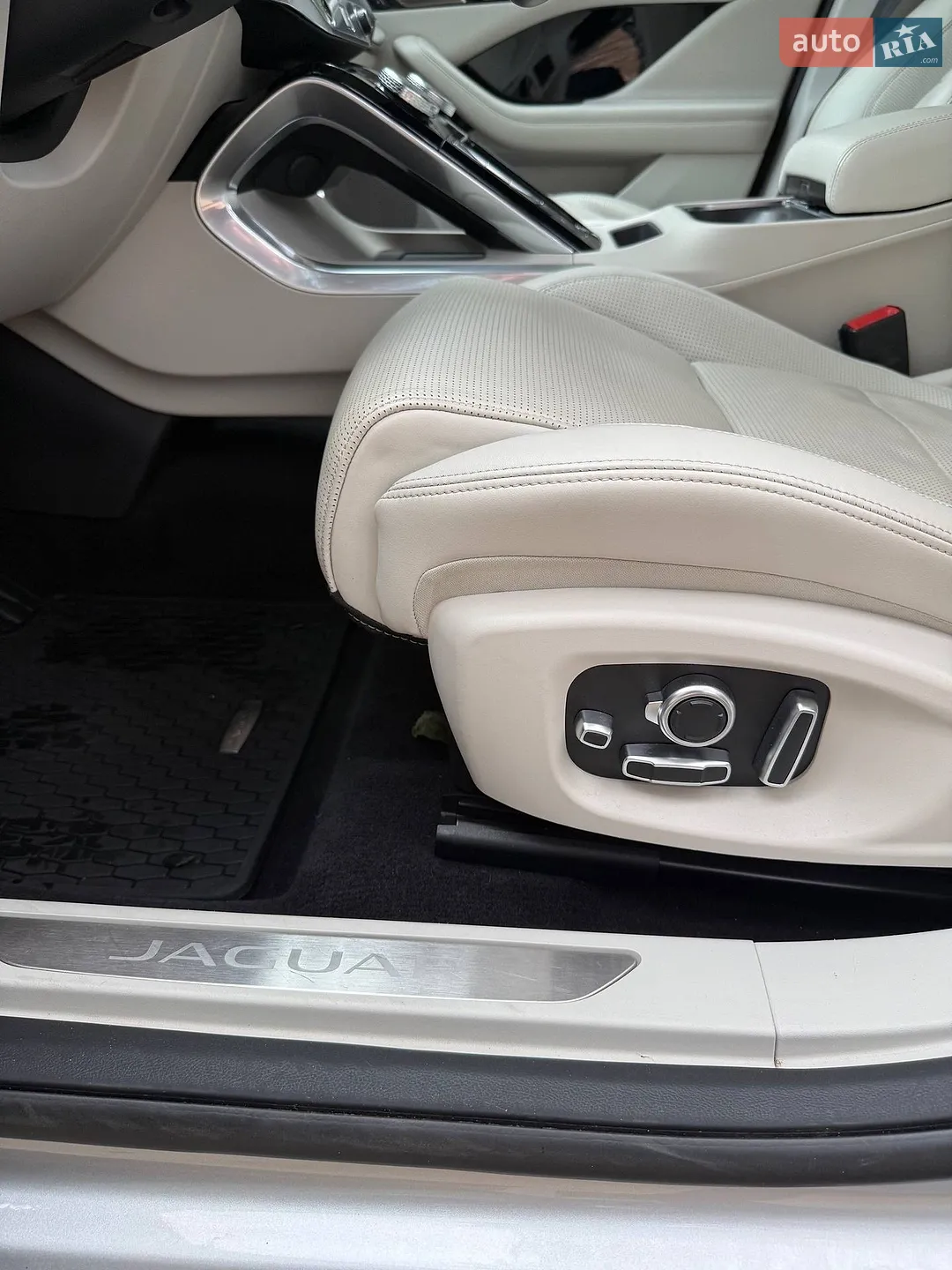 2022 Jaguar I-Pace - мініатюра 12