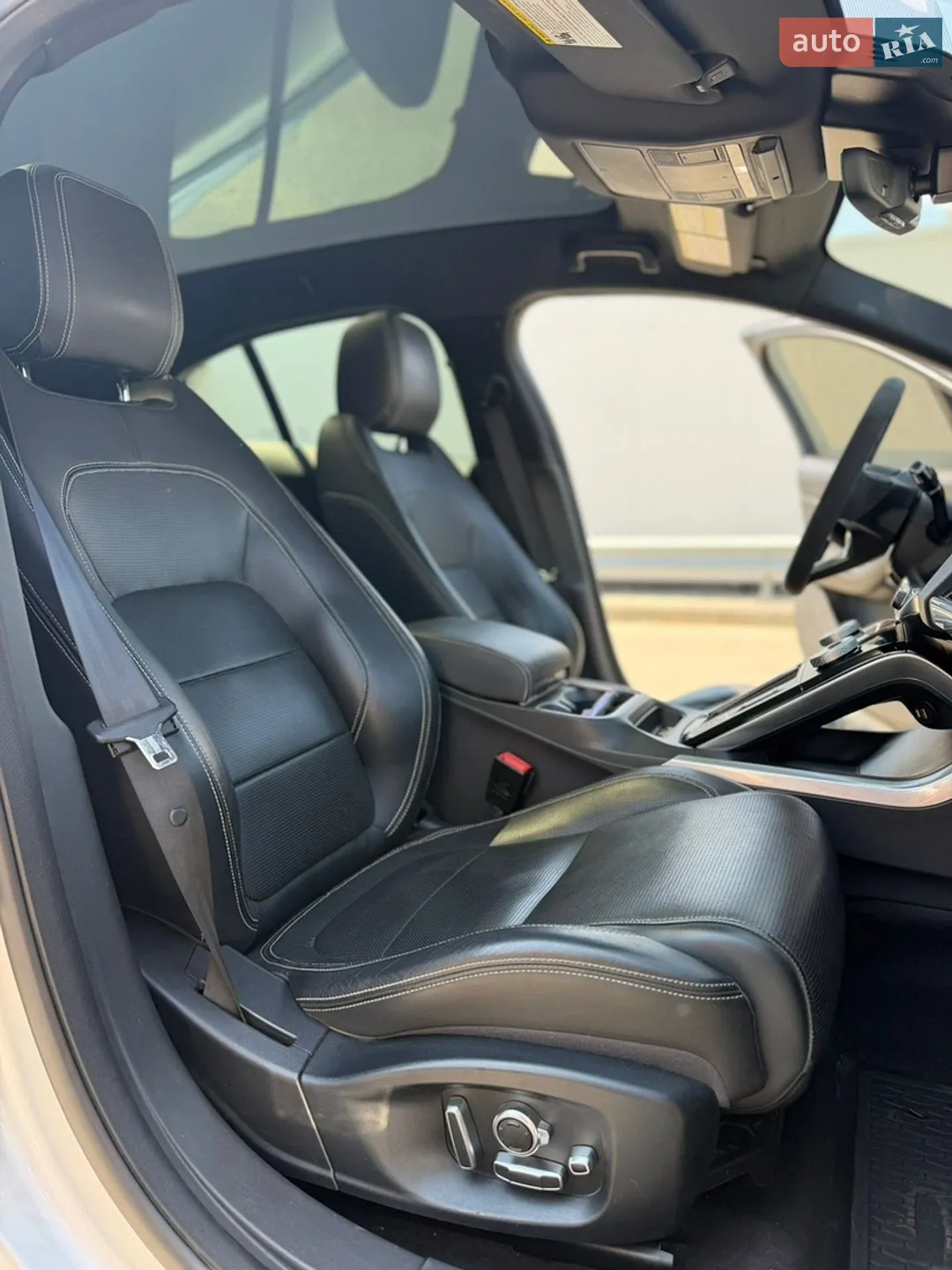 2020 Jaguar I-Pace - мініатюра 38