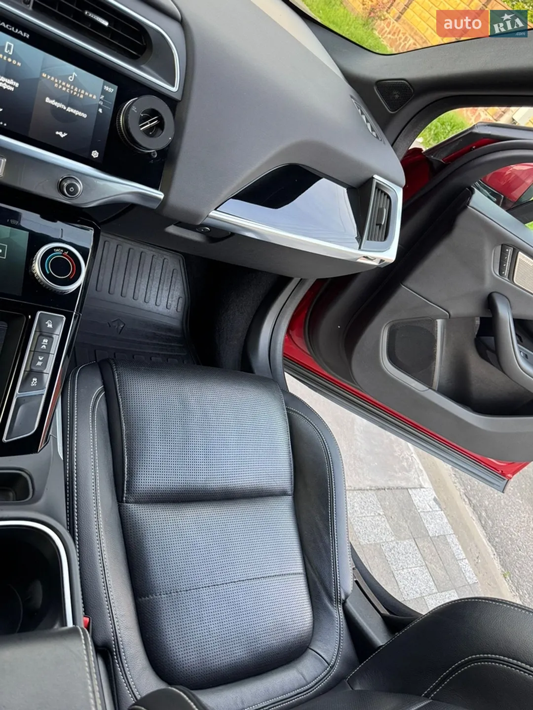 2020 Jaguar I-Pace - мініатюра 27