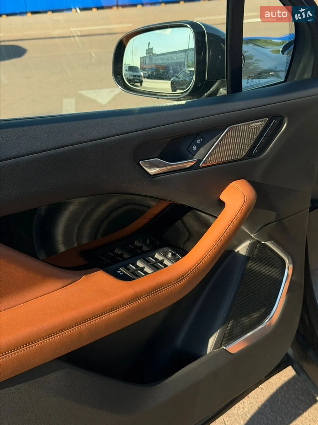 2019 Jaguar I-Pace - мініатюра 29
