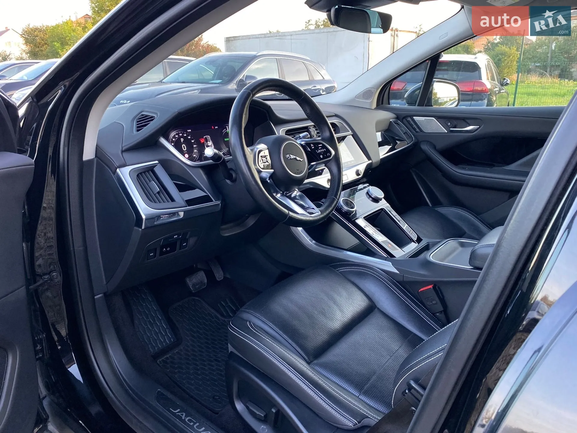 2019 Jaguar I-Pace - мініатюра 2