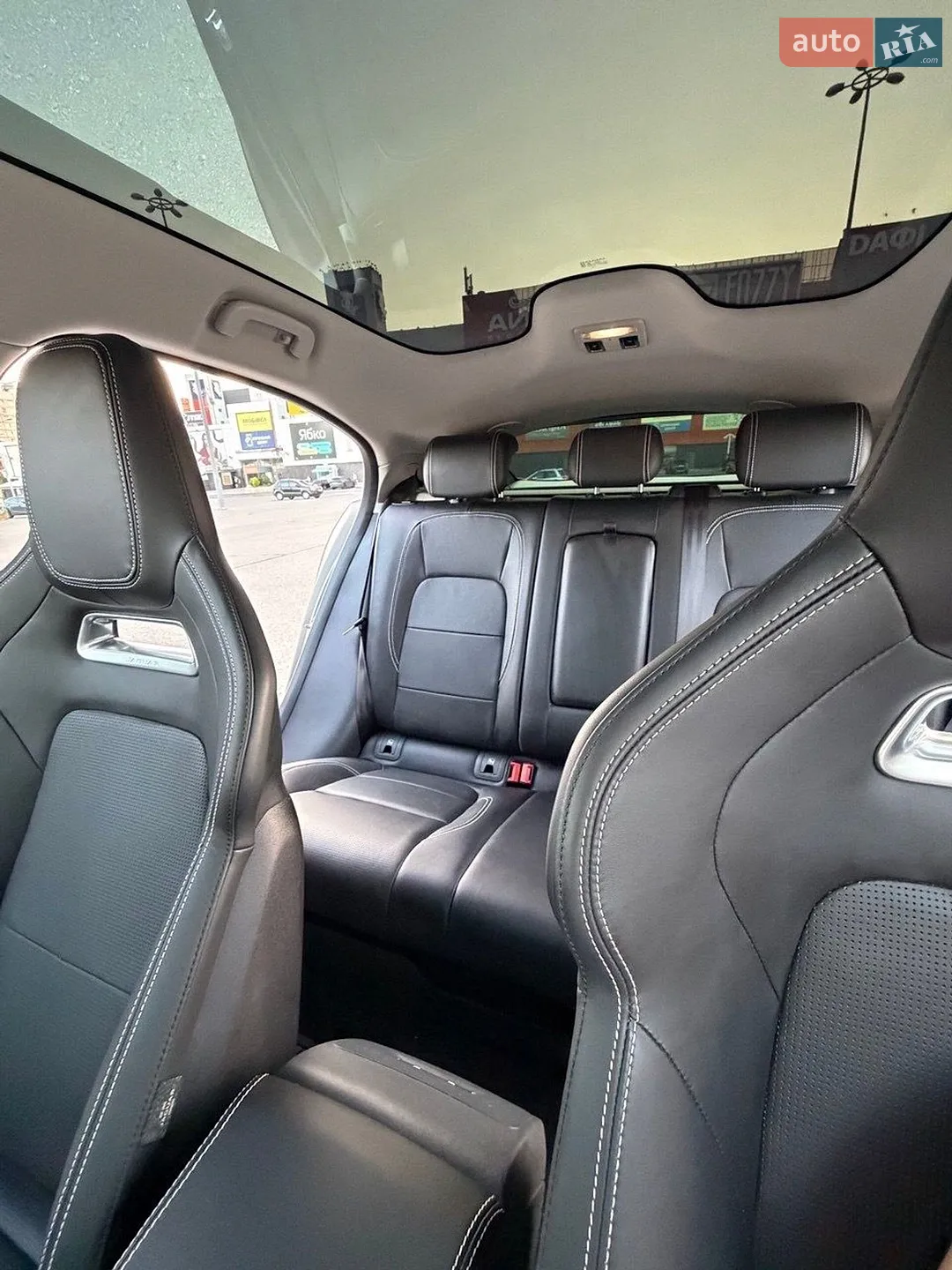 2019 Jaguar I-Pace - мініатюра 13