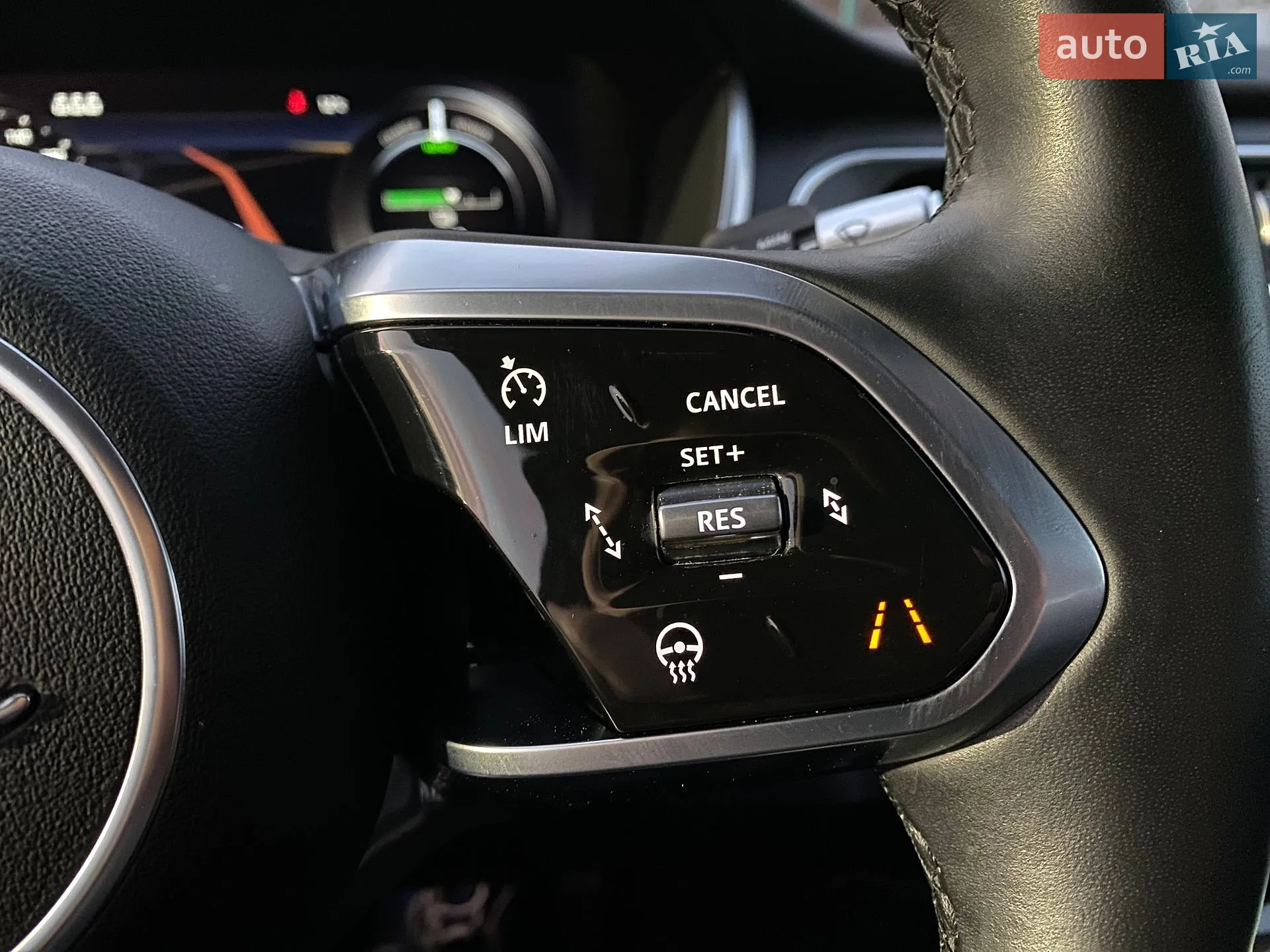2019 Jaguar I-Pace - мініатюра 8