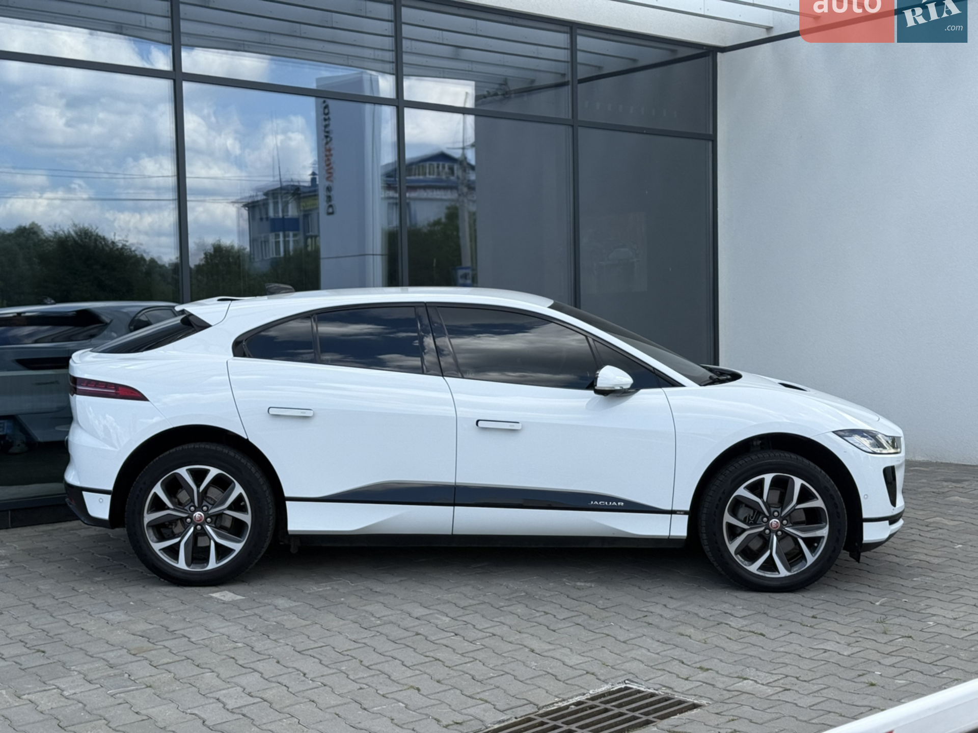 2020 Jaguar I-Pace - мініатюра 5