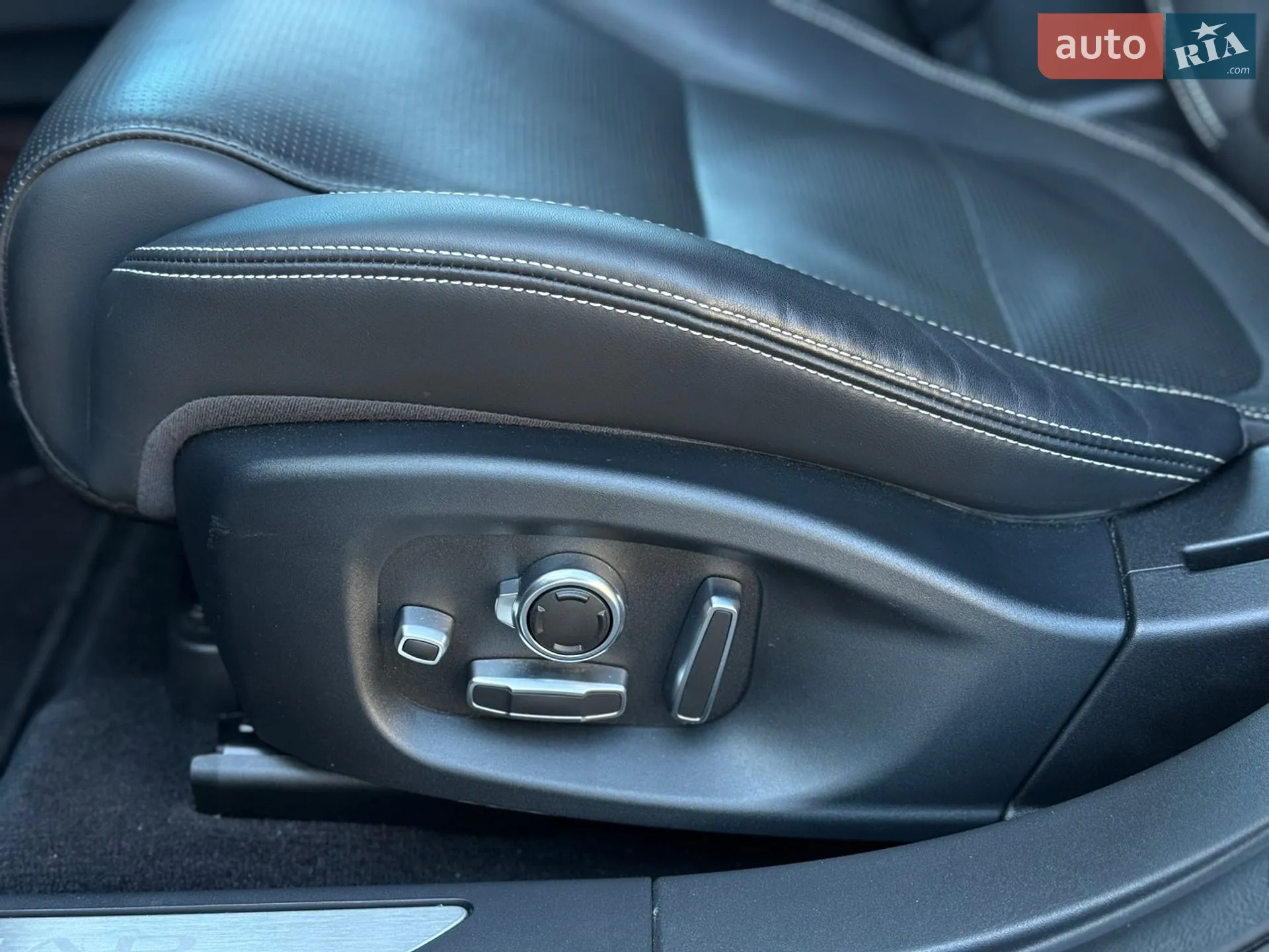 2019 Jaguar I-Pace - мініатюра 20