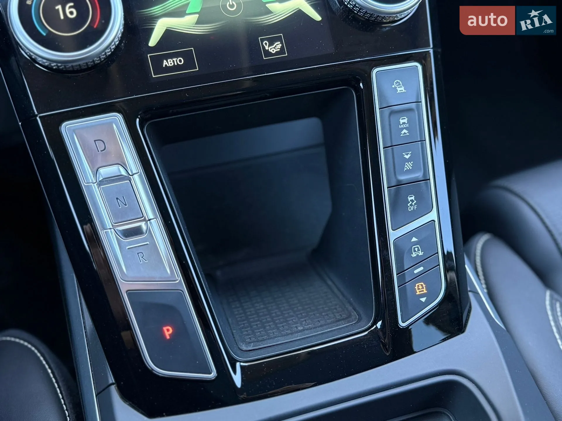 2019 Jaguar I-Pace - мініатюра 40