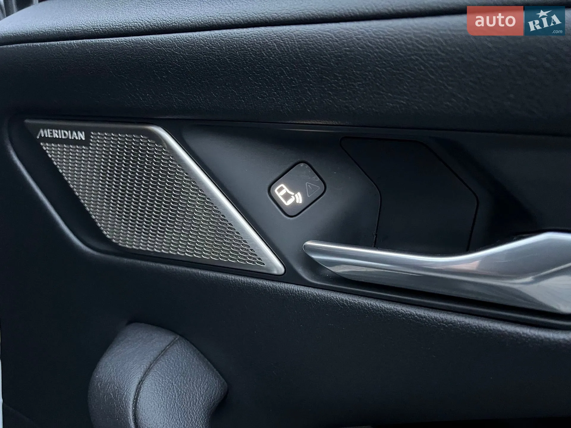2019 Jaguar I-Pace - мініатюра 24
