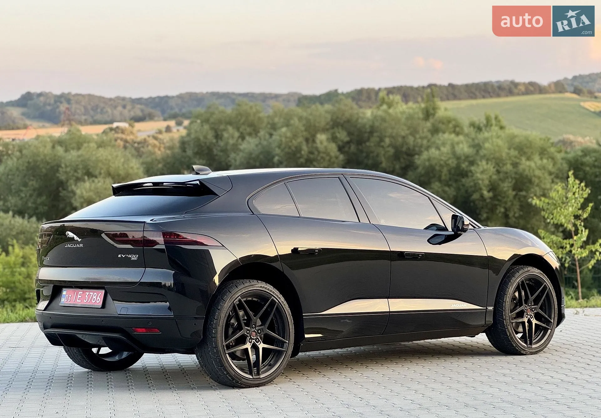 2019 Jaguar I-Pace - мініатюра 10