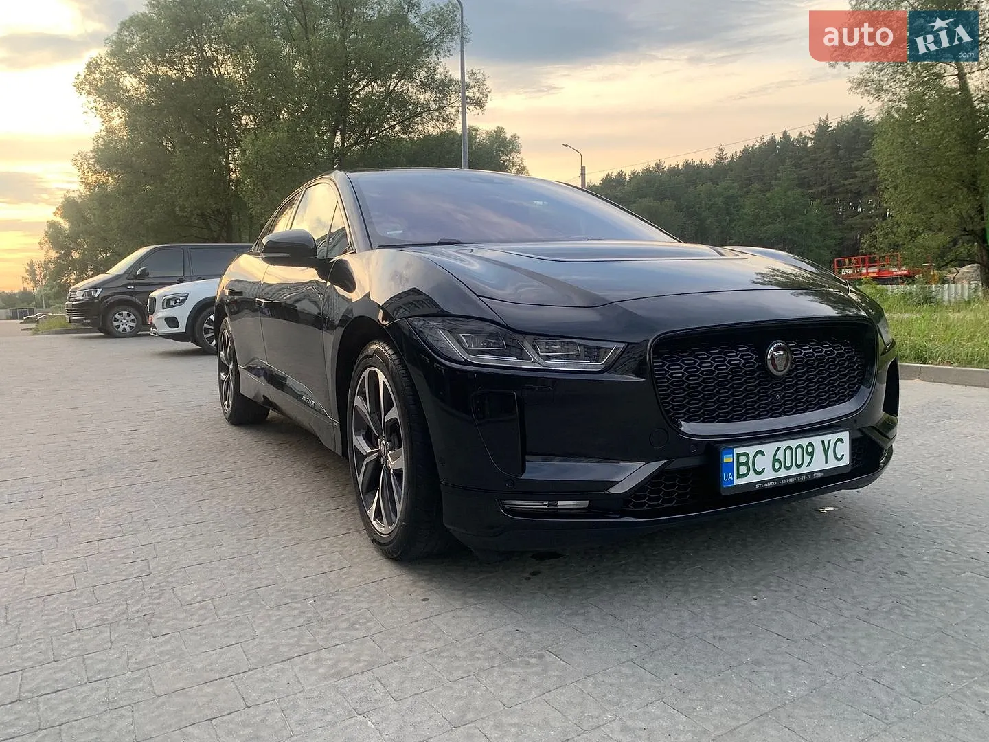 2019 Jaguar I-Pace - мініатюра 2