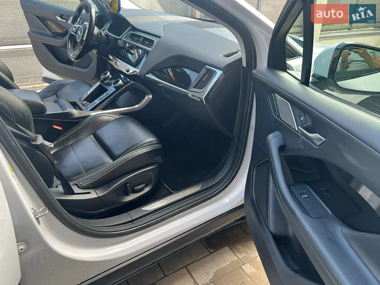 2019 Jaguar I-Pace - мініатюра 15