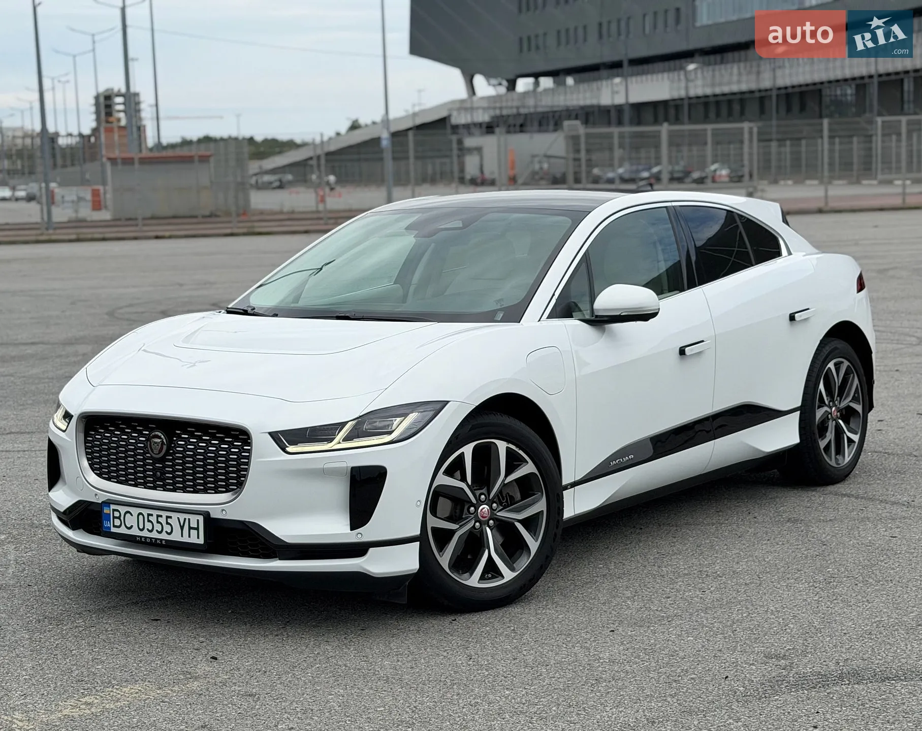 2020 Jaguar I-Pace - мініатюра 2