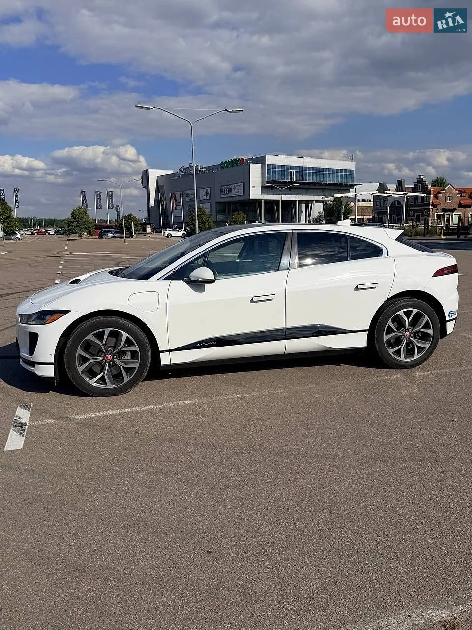 2019 Jaguar I-Pace - мініатюра 6