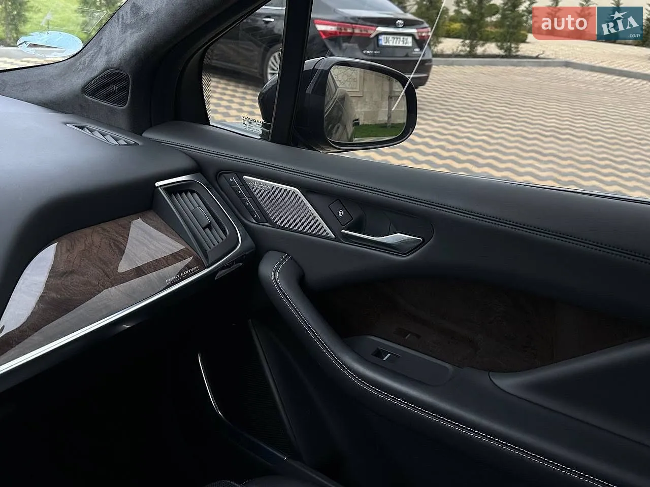 2019 Jaguar I-Pace - мініатюра 9