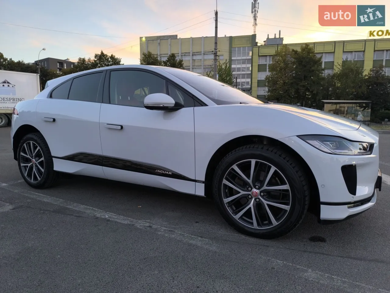 2019 Jaguar I-Pace - мініатюра 35
