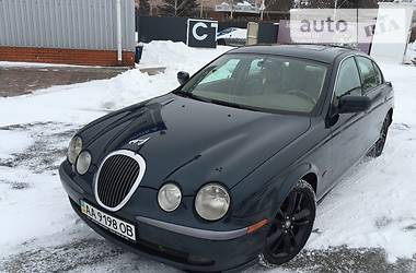 Седан Jaguar S-Type 2000 в Киеве