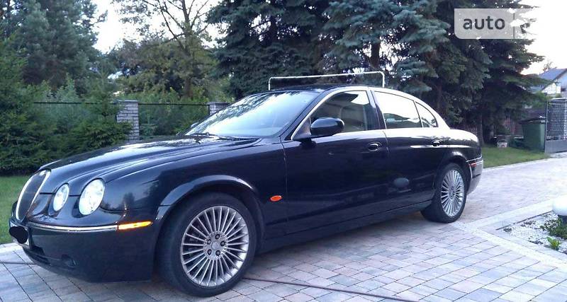 Jaguar S-Type 2006 року