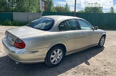 Седан Jaguar S-Type 2001 в Киеве