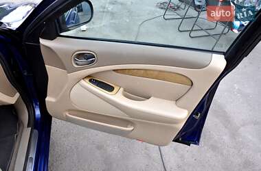 Седан Jaguar S-Type 2001 в Львові
