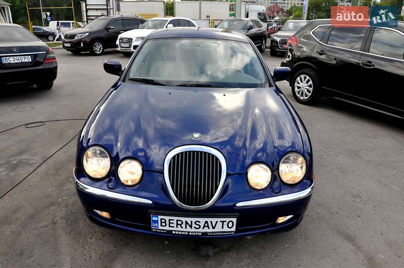 Седан Jaguar S-Type 2001 в Львові