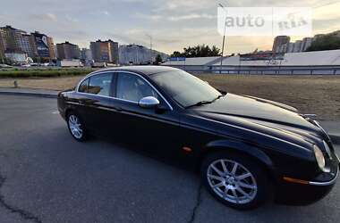 Седан Jaguar S-Type 2006 в Киеве