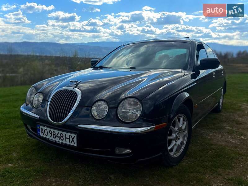 Седан Jaguar S-Type 2000 в Солотвине